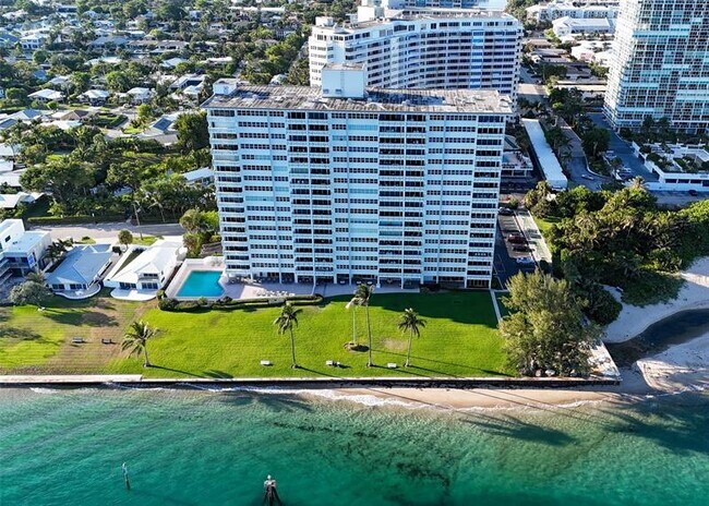 Building Photo - 2100 S Ocean Dr