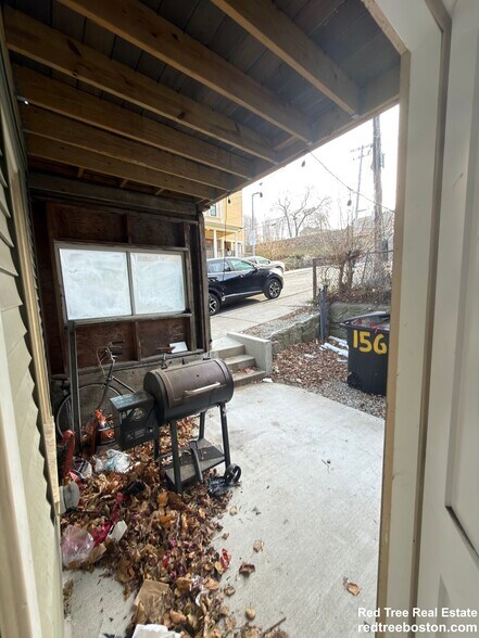 Building Photo - 156 Hillside St