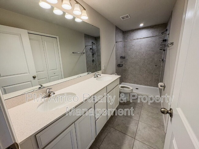 Building Photo - 2144 Laceflower Dr