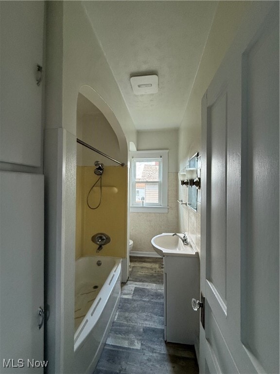 Building Photo - 732 Elberon Ave