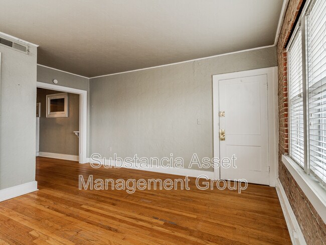 Building Photo - 429 NW 11th St