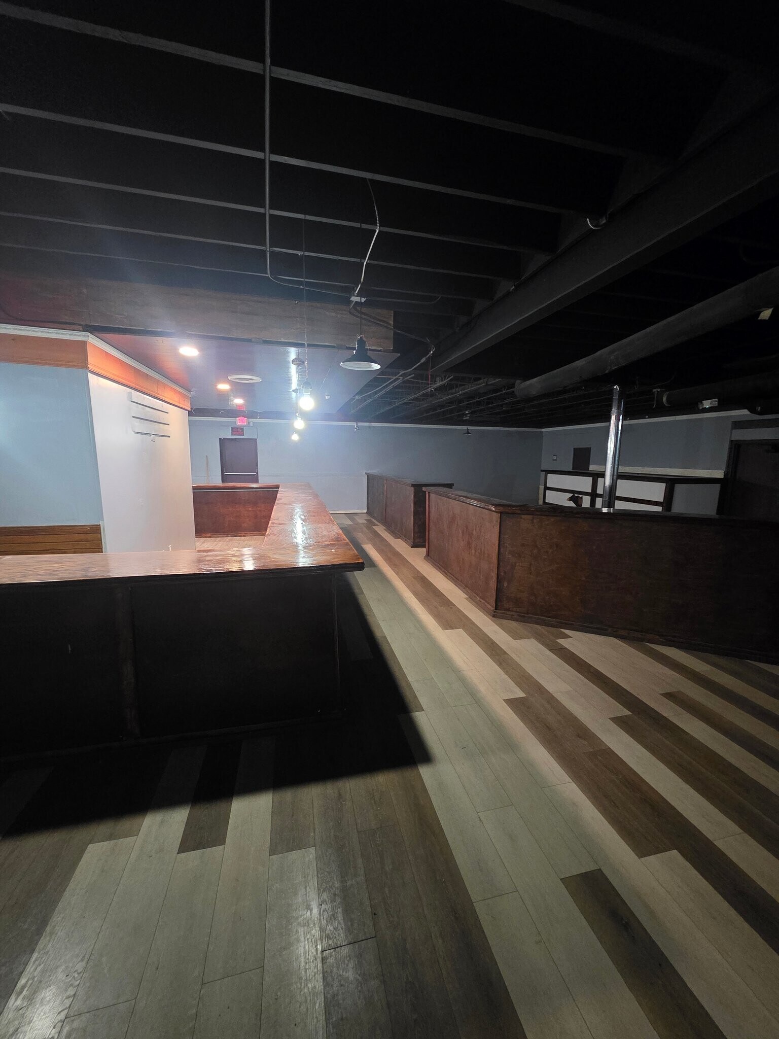 Building Photo - 2120 S Memorial Dr