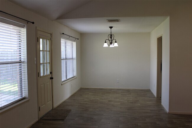 Building Photo - 14343 Whitecross Dr