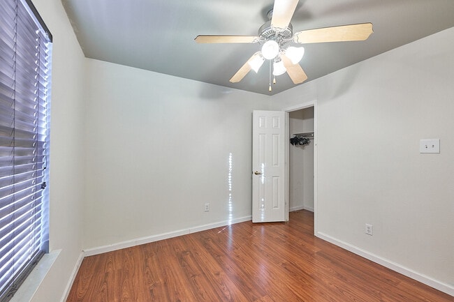 Building Photo - 7205 Alegre Pass