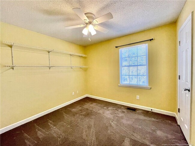 Building Photo - 239 Yorkshire Dr