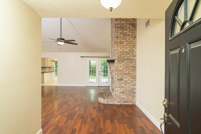 Building Photo - 2116 Wood Stork Ave
