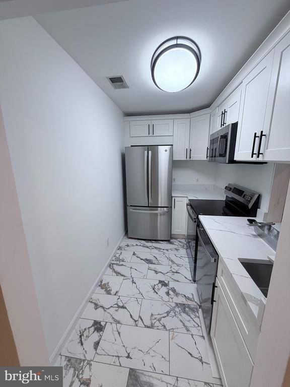 Building Photo - 113 N Fayette St