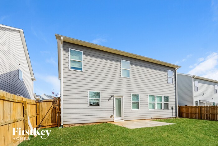 Building Photo - 2061 Chesley Dr