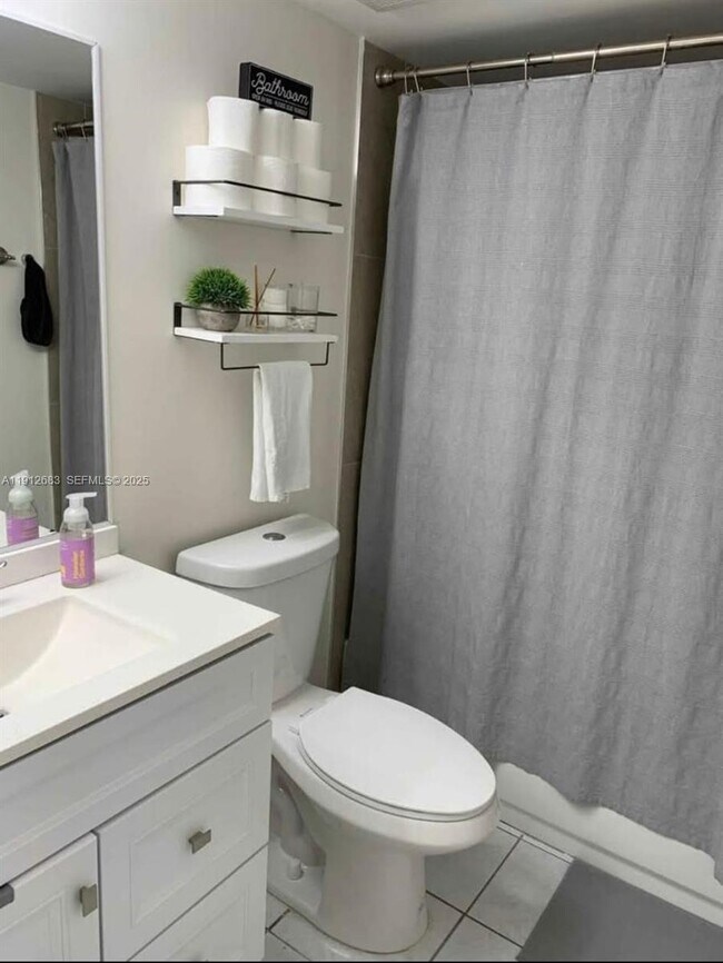 Building Photo - 8000 SW 149th Ave