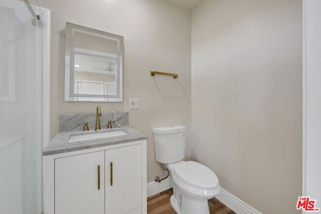 Building Photo - 16608 Park Ln Cir