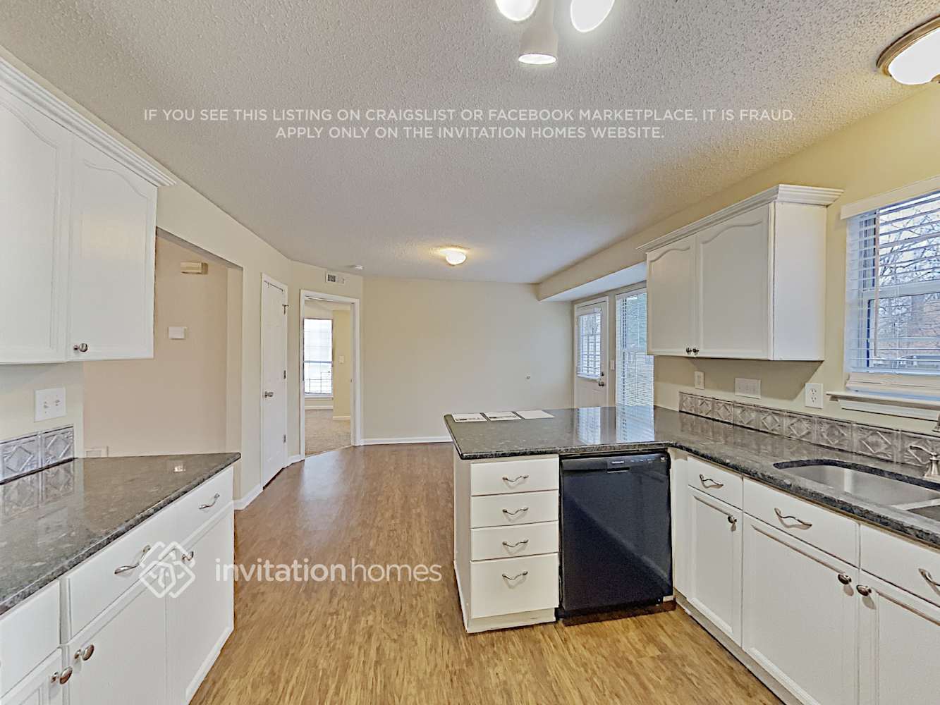 Building Photo - 5909 Creft Cir