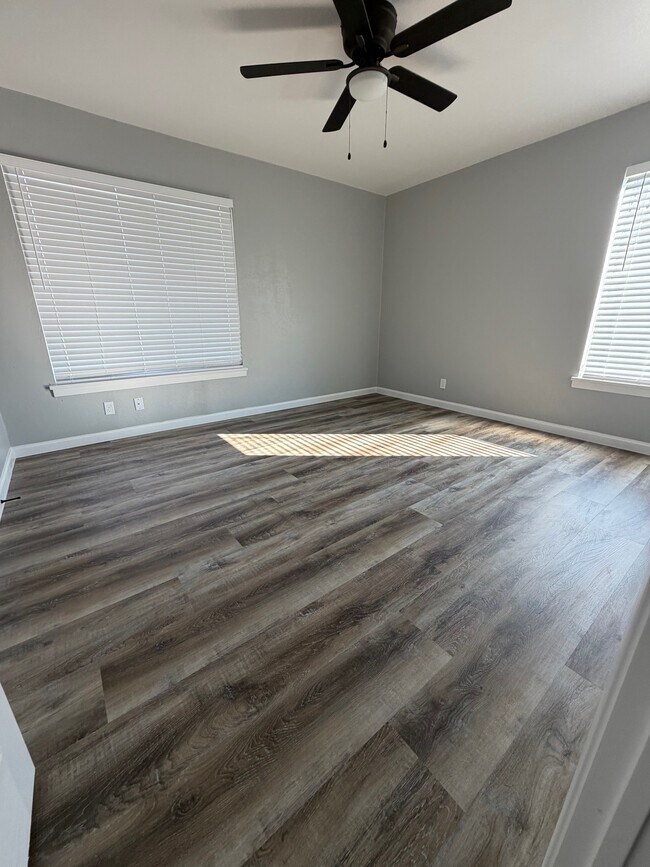 Building Photo - 12 Pershing