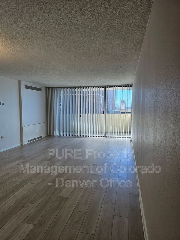 Building Photo - 1020 15th St