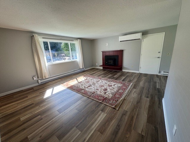 Living room from another angle - 6125 138th St SE