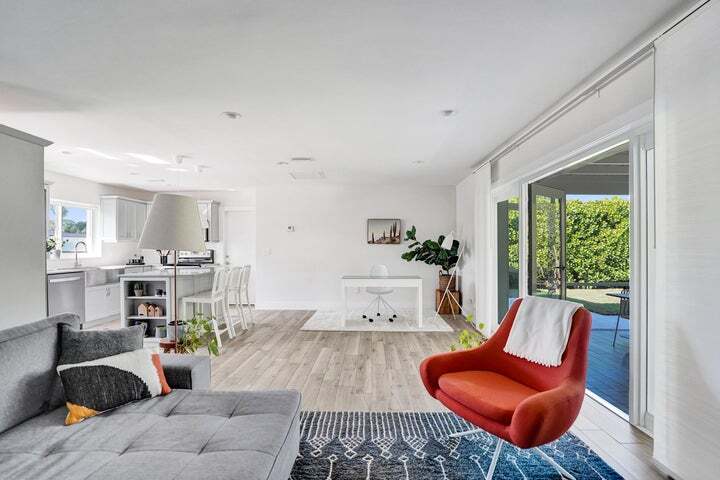 Building Photo - 1299 SW 9th St