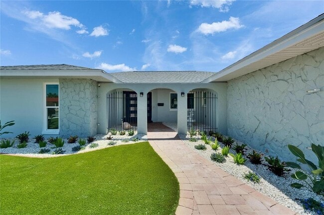 Building Photo - 1492 Sea Gull Dr S