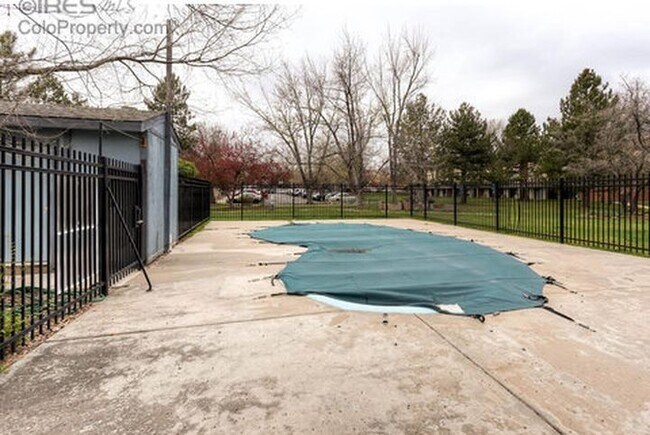 Building Photo - 2B/2B in Desirable Boulder Wimbledon Condos