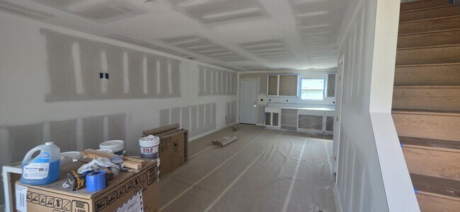 Building Photo - 219 Mullican St