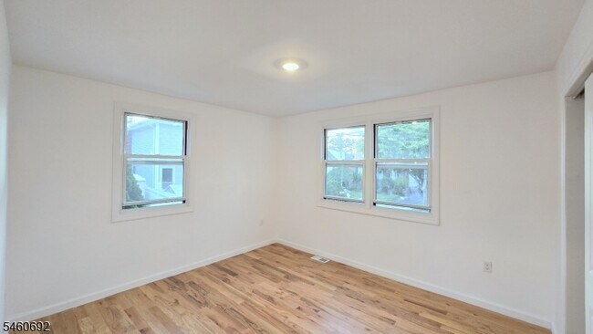 Building Photo - 76 Baldwin Pl