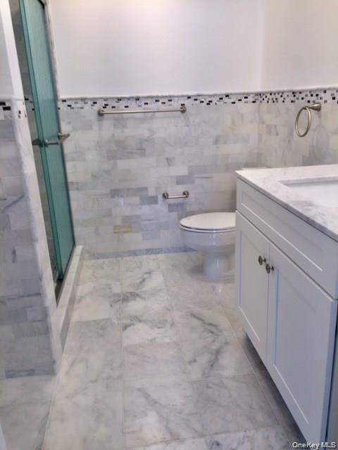 Building Photo - 30 Greenridge Ave