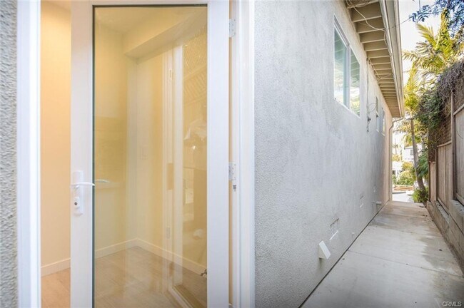 Building Photo - North Laguna One Bedroom with Ocean View