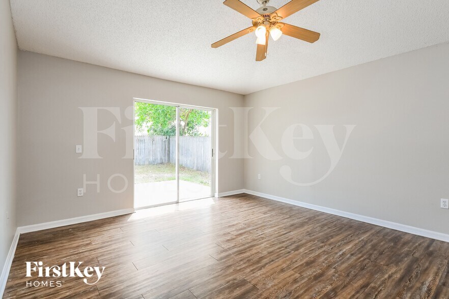 Building Photo - 4434 Stonemeadow Dr