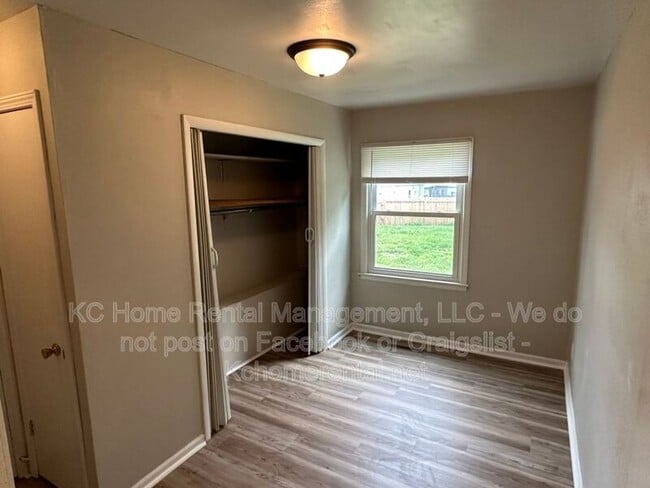 Building Photo - 804 NE 66th Terrace