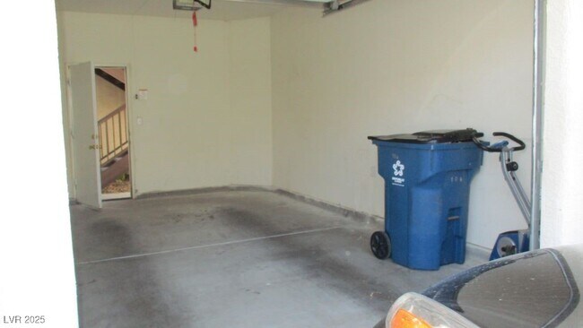 Building Photo - 4821 Black Bear Rd