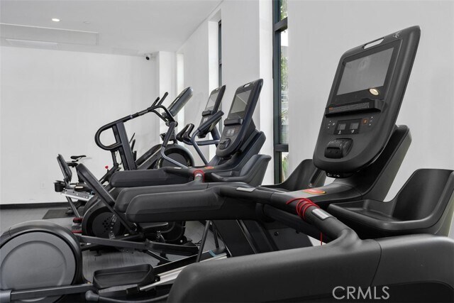 Building Photo - 4261 Uptown Newport Dr