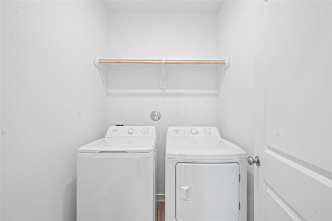 Building Photo - 16618 Golden Harvest Dr
