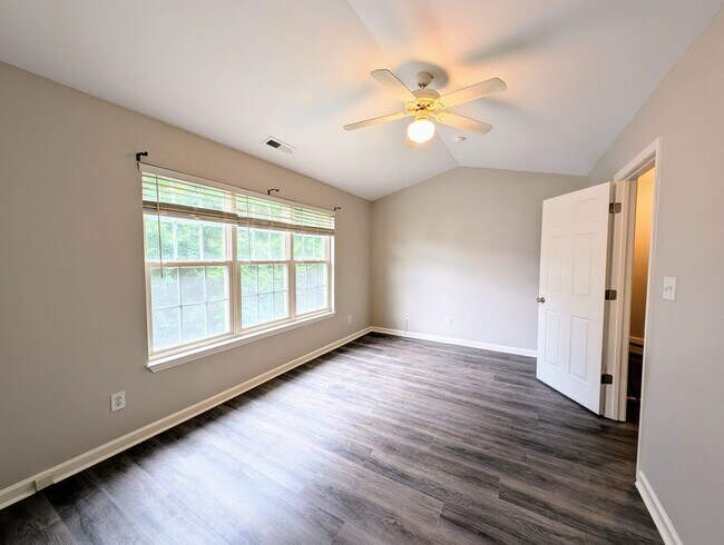 Building Photo - 5804 Neuse Wood Dr