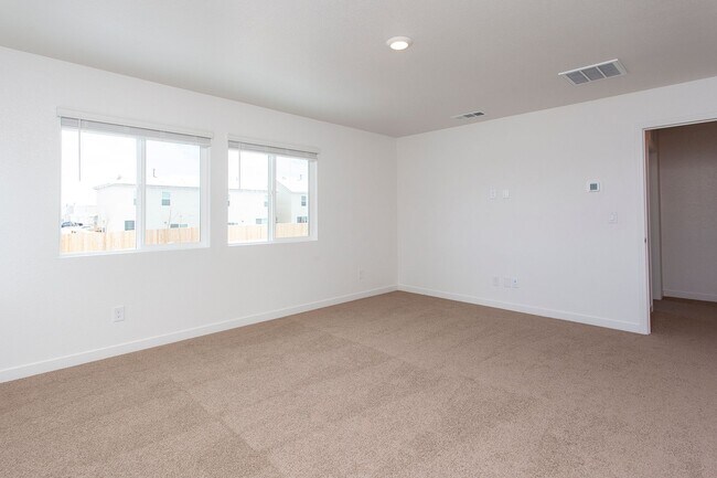 Building Photo - 436 Summer Triangle