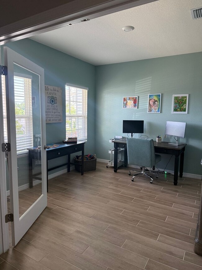 Building Photo - 4 Bedroom/3 Bath two-story home in Arbor Greens