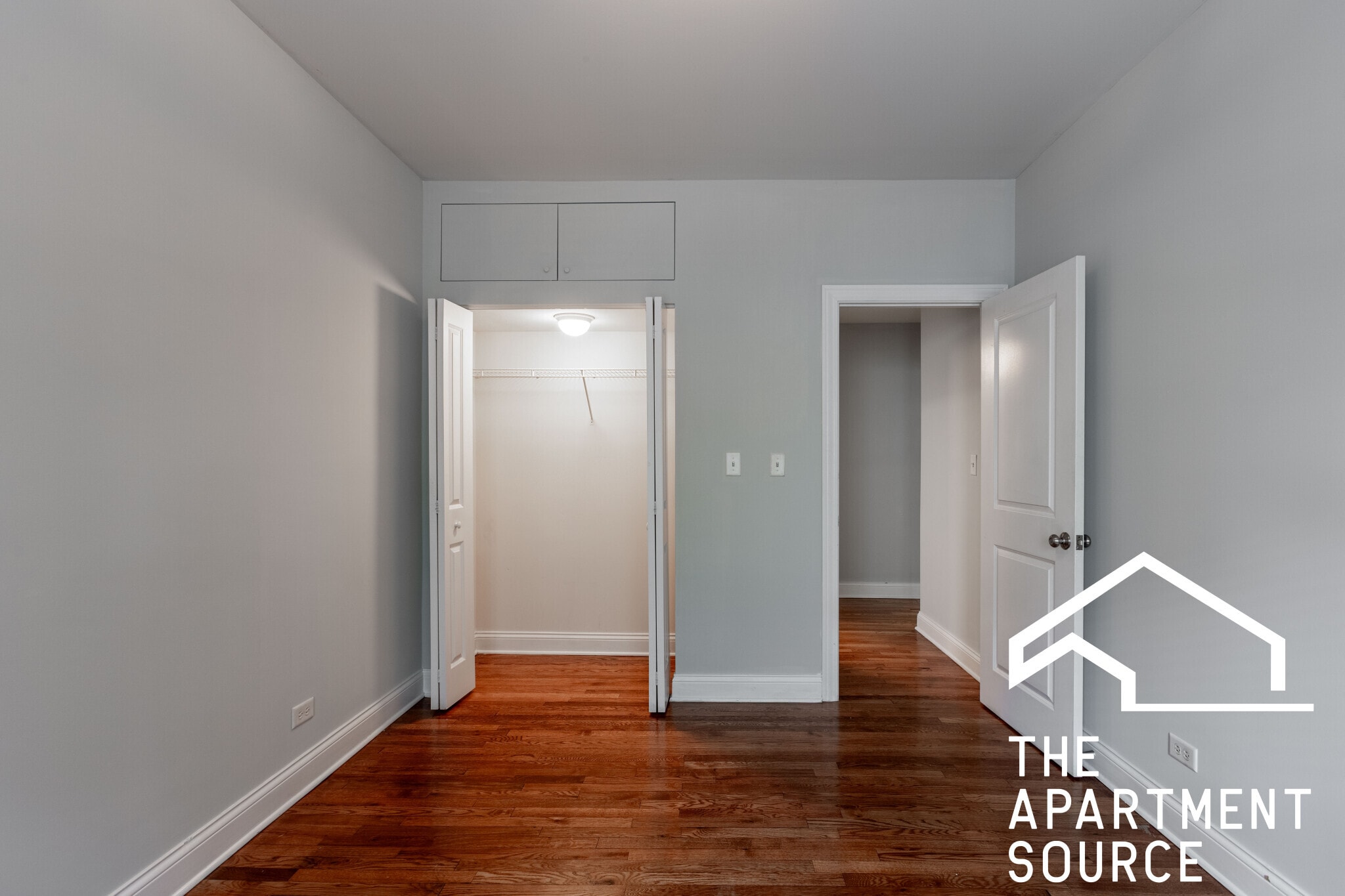 Building Photo - 736 W Addison St