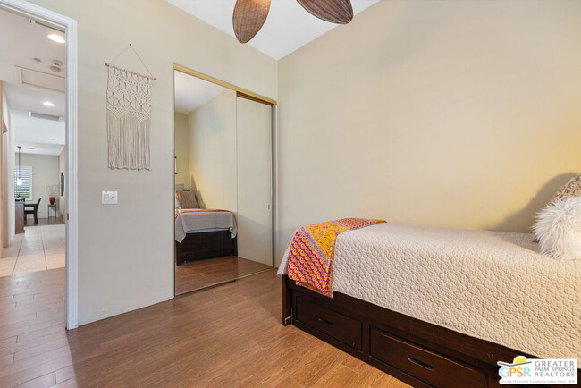 Building Photo - 40870 Avenida Rosario