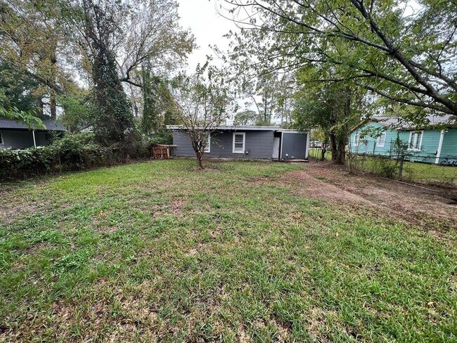 Building Photo - 4620 Galveston St