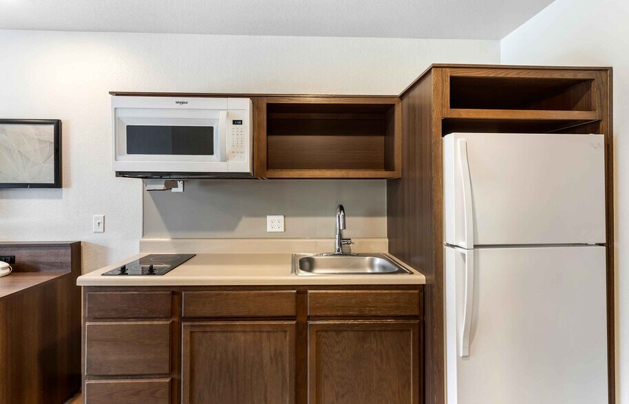 Building Photo - Furnished Studio-Denver - Centennial