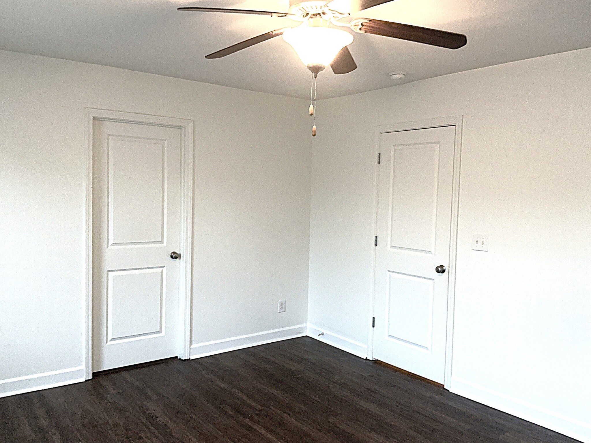 Building Photo - 10 Thornbury Dr