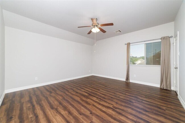 Building Photo - 21606 Hansom Dr