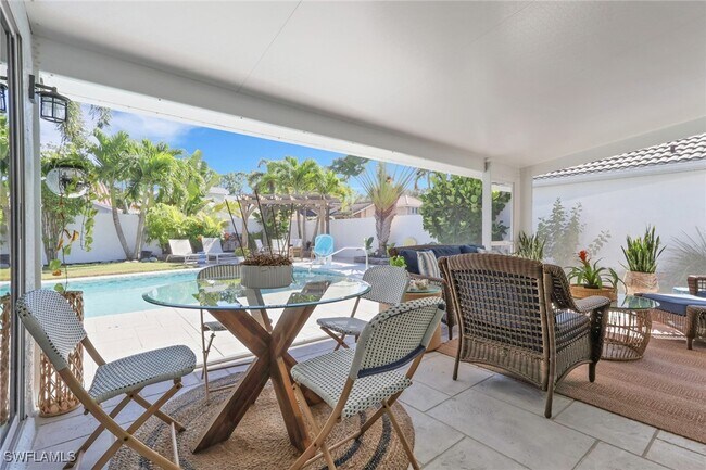 Building Photo - 1151 Jardin Dr