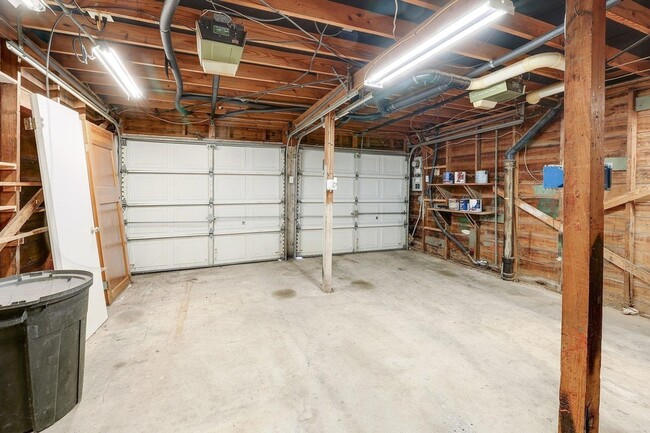 Building Photo - 1205 Palo Duro Rd