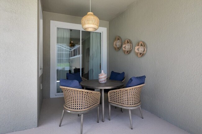 Building Photo - 954 Splash Shot Pl