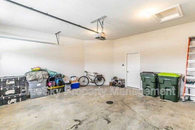 Building Photo - 108 Bethany Ln