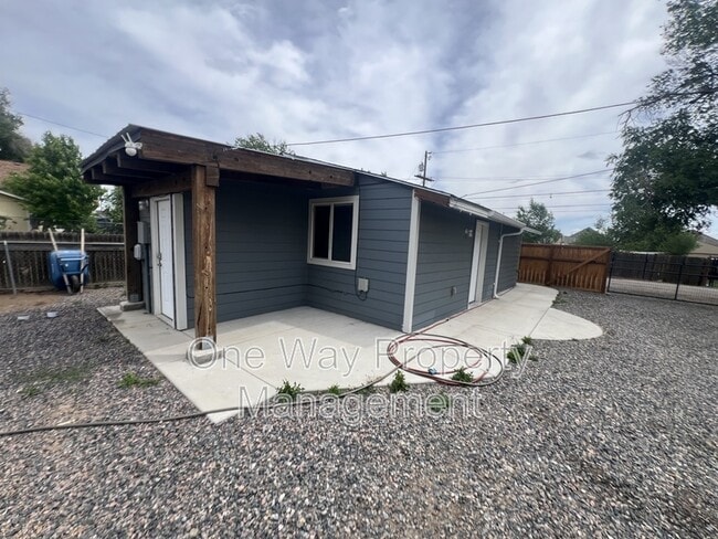 Building Photo - 1412 7th Ave