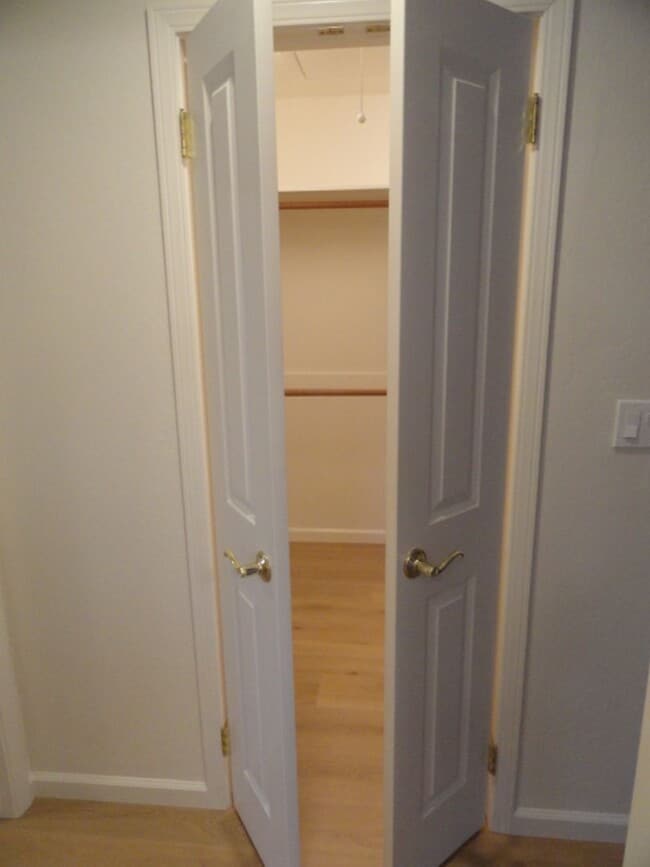 Building Photo - Condo in Active Adult Community