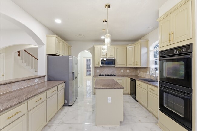 Building Photo - 6507 Hill Haven Ct