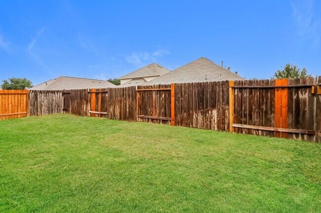 Building Photo - 6018 Sugar Field Ln