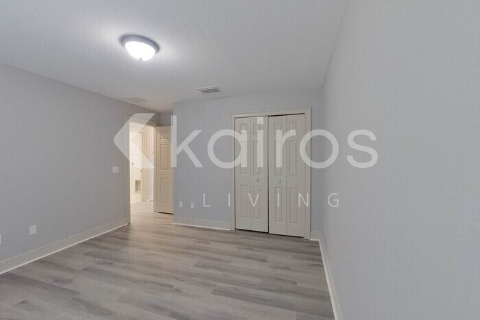 Building Photo - 1749 SW 168th Loop