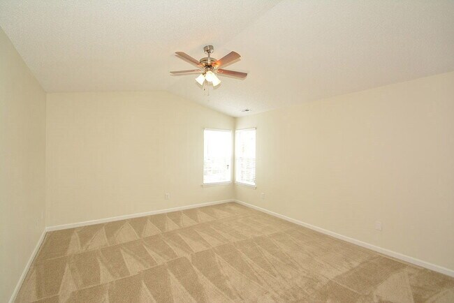 Building Photo - 15341 Ten Point Dr