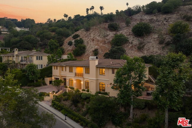 Building Photo - 3697 Benedict Canyon Ln